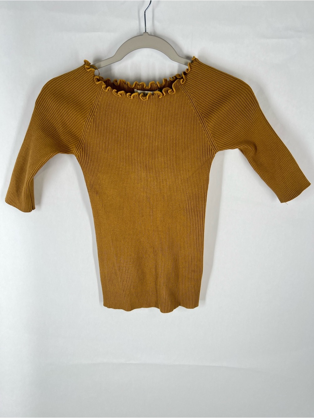 Jon & Anna Mustard Ribbed Lettuce Trim‎ 3/4 Sleeve Knit Top Small
